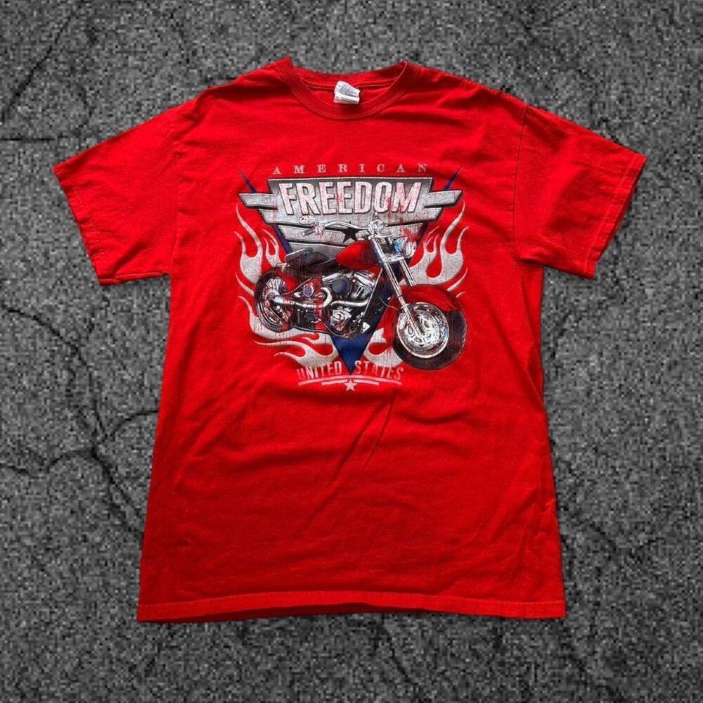 🏍️ Vintage American Freedom Motorcycle Graphic Tee